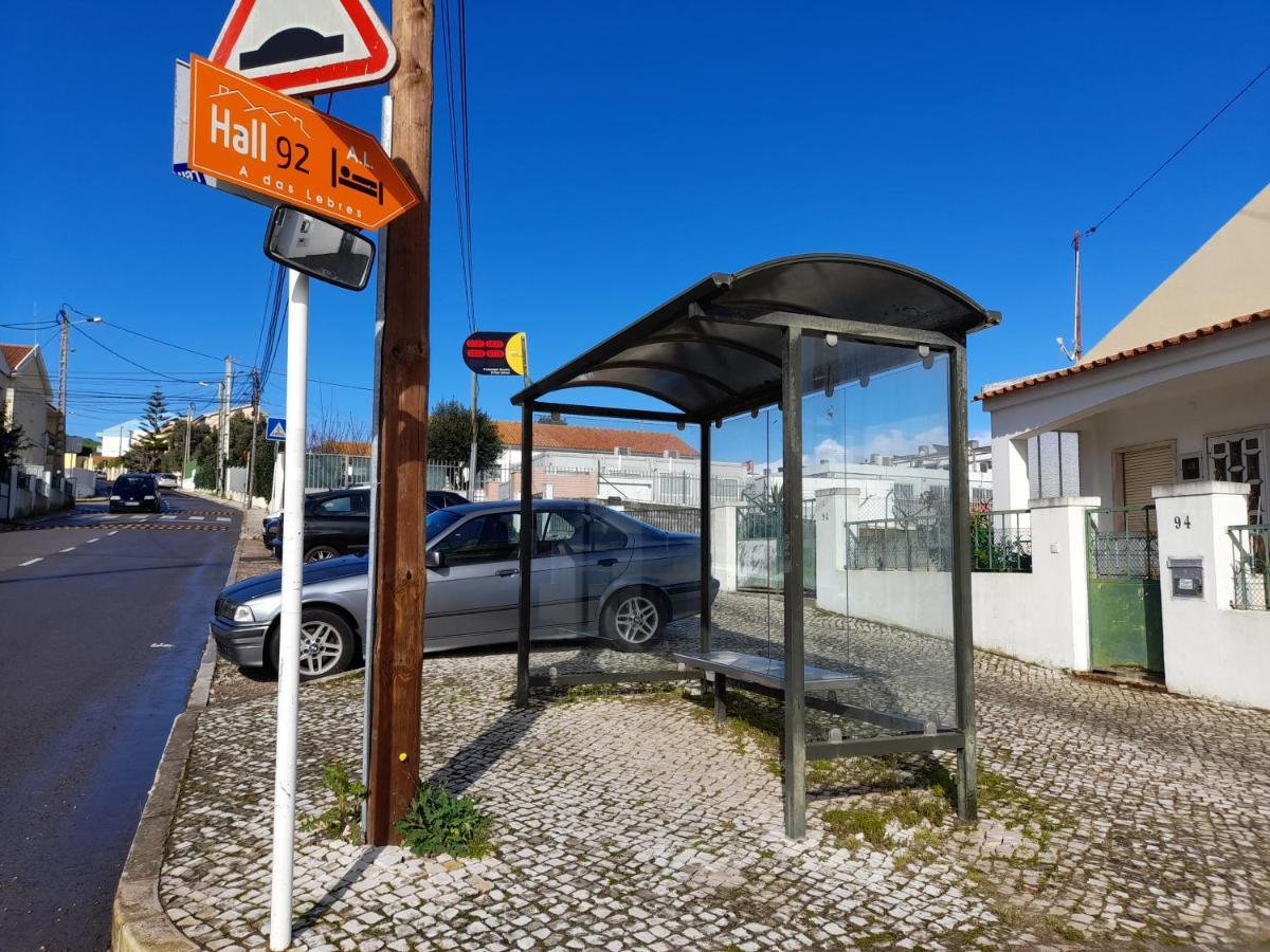 Apartamento Hall 92 Quartos Com Wc Em Moradia Com Piscina A-Das-Lebres Loures Exterior foto